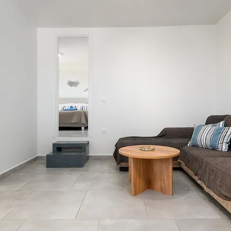 Blue View Villa Apartment #1 Luxury Sea View Mini Shared Pool Apartment Pounda