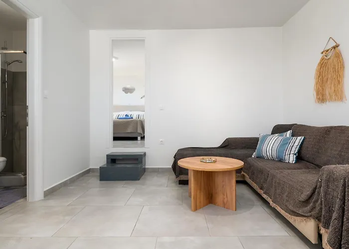 Blue View #1 Luxury Sea View Mini Shared Pool Appartement Pounda